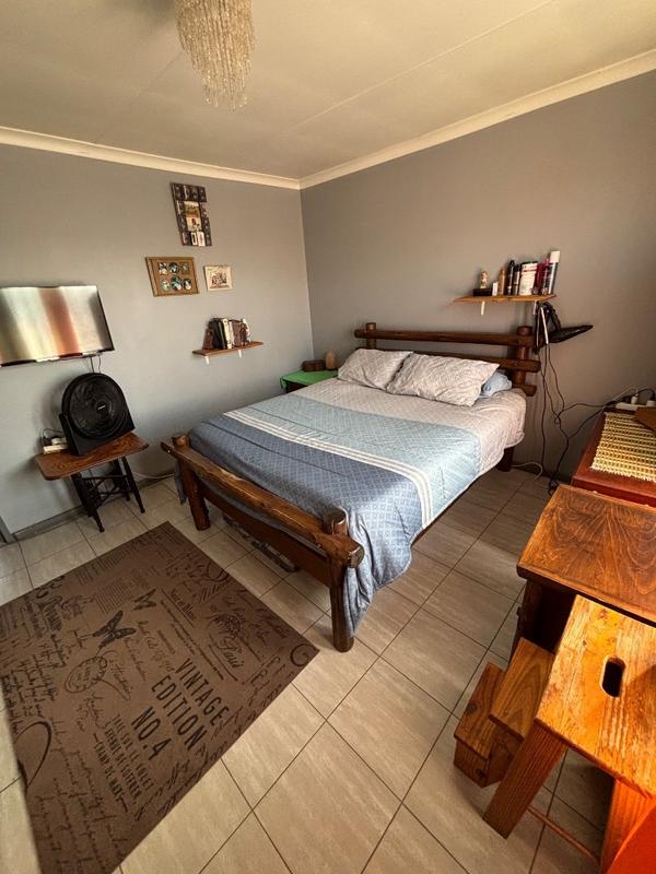 2 Bedroom Property for Sale in Annlin Gauteng