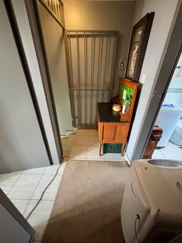 2 Bedroom Property for Sale in Annlin Gauteng
