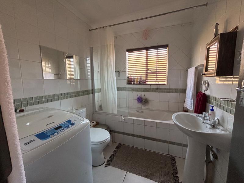 2 Bedroom Property for Sale in Annlin Gauteng