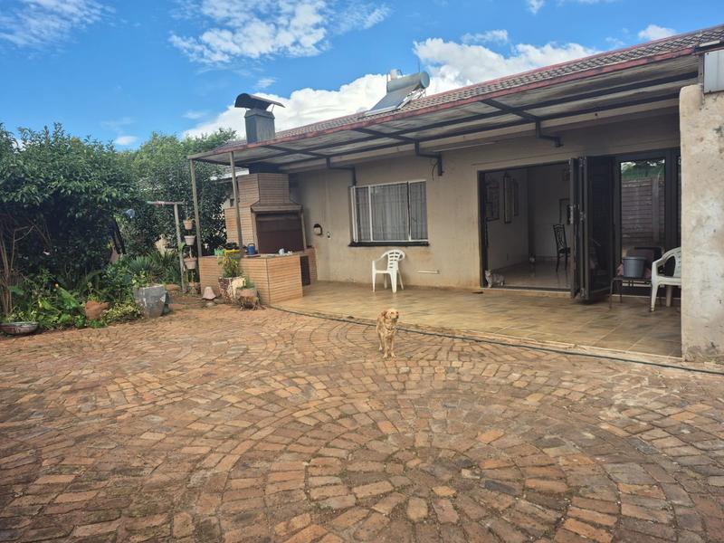 3 Bedroom Property for Sale in Lenasia South Gauteng