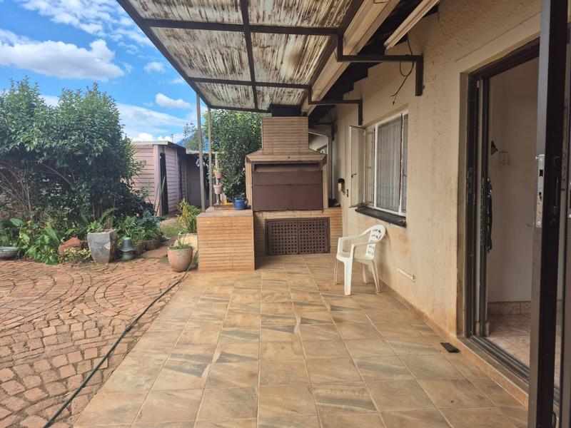 3 Bedroom Property for Sale in Lenasia South Gauteng