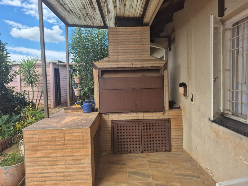 3 Bedroom Property for Sale in Lenasia South Gauteng