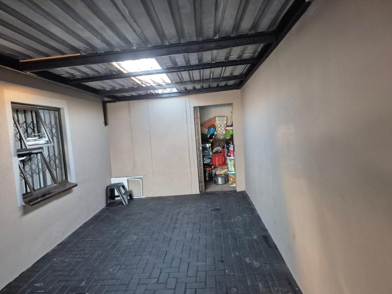 3 Bedroom Property for Sale in Windmill Park Gauteng