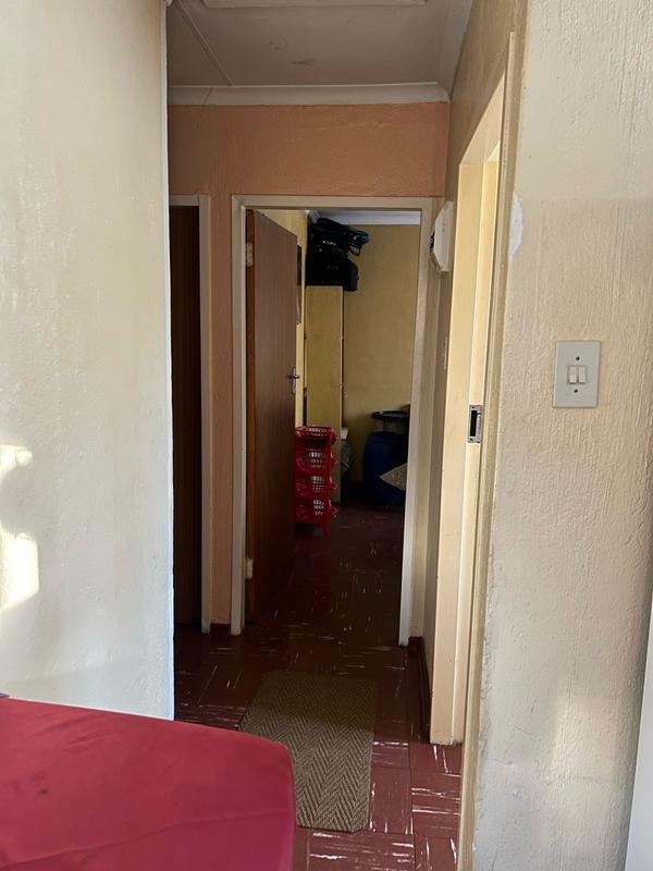 2 Bedroom Property for Sale in Emdeni Gauteng