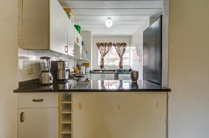 2 Bedroom Property for Sale in Glen Marais Gauteng