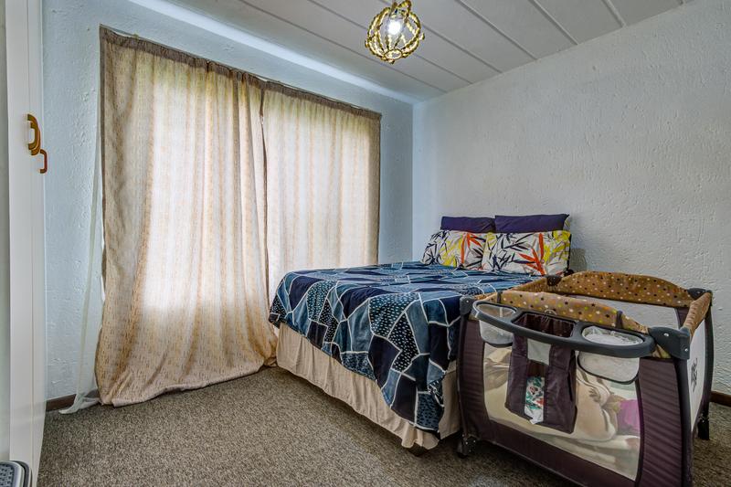 2 Bedroom Property for Sale in Glen Marais Gauteng