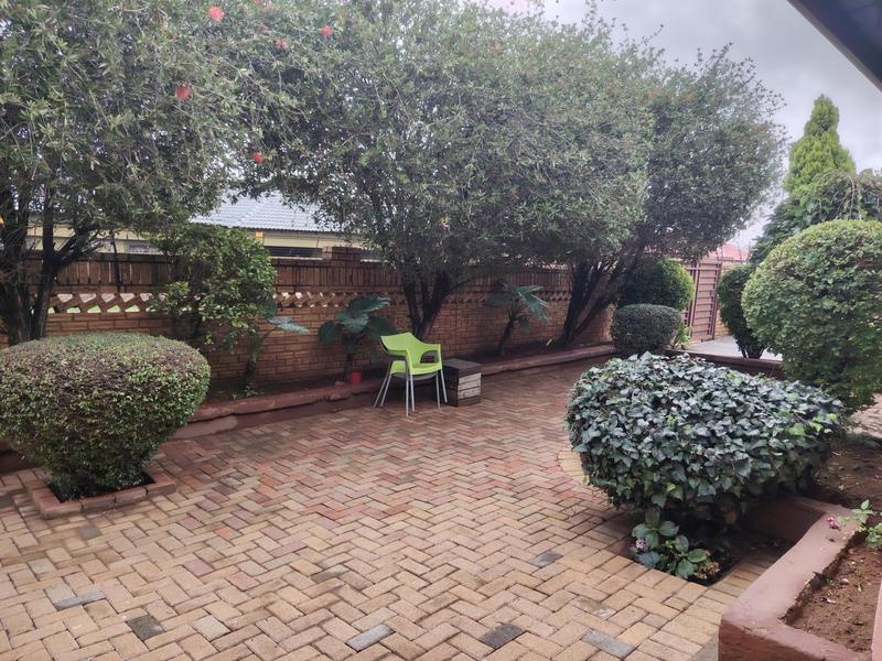 To Let 3 Bedroom Property for Rent in Kagiso Gauteng