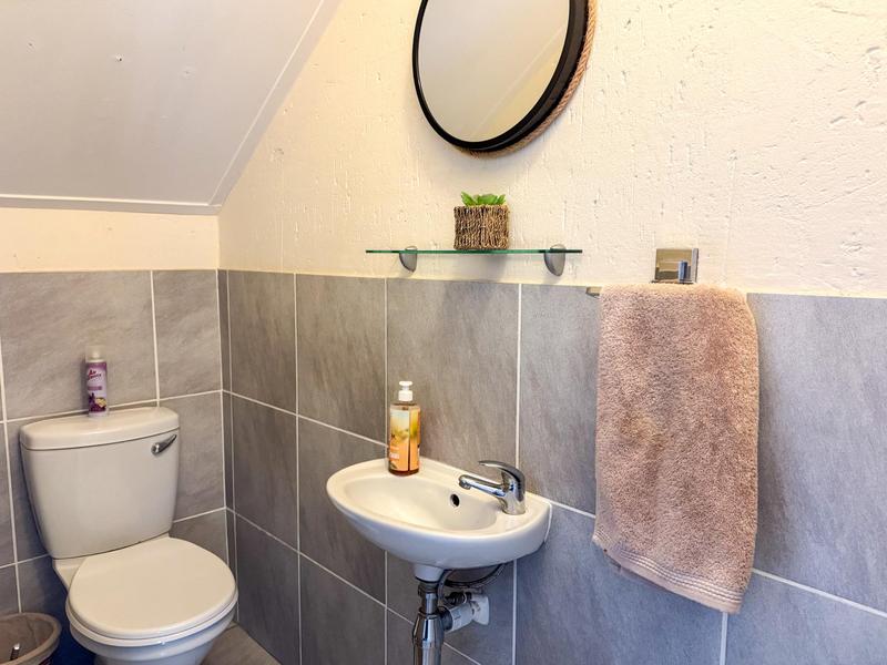 3 Bedroom Property for Sale in Wilgeheuwel Gauteng