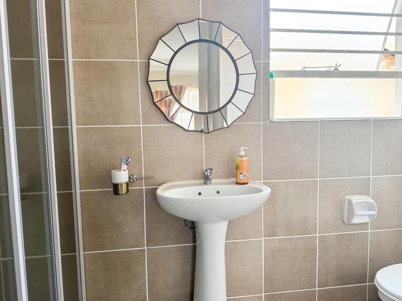 3 Bedroom Property for Sale in Wilgeheuwel Gauteng