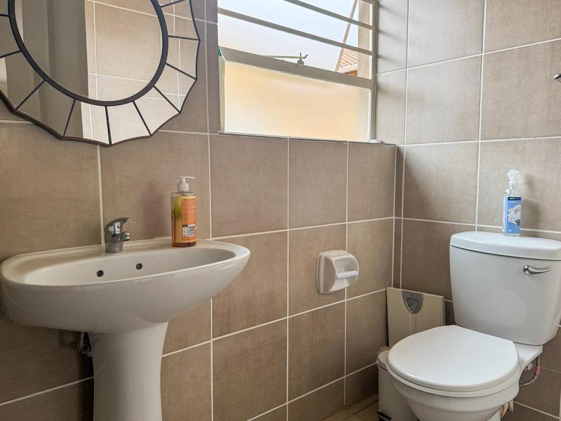 3 Bedroom Property for Sale in Wilgeheuwel Gauteng
