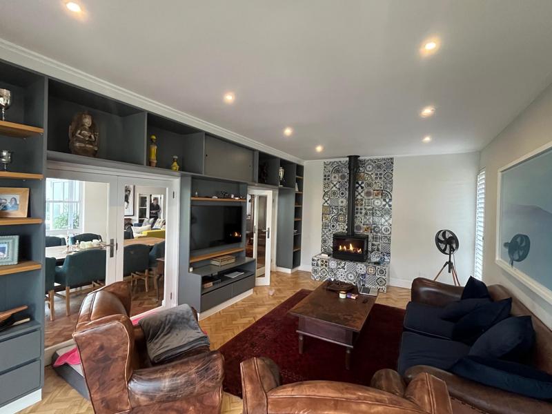 3 Bedroom Property for Sale in Groenkloof Gauteng