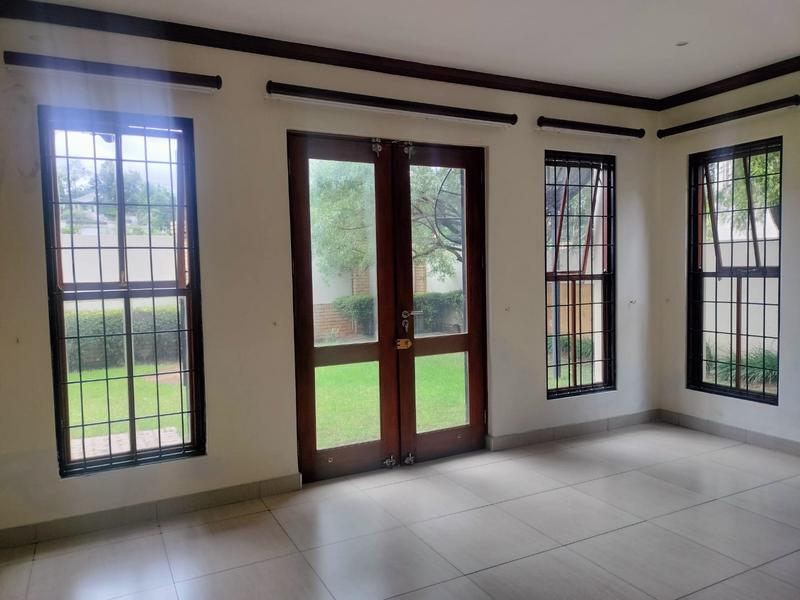 3 Bedroom Property for Sale in Waterkloof Ridge Gauteng
