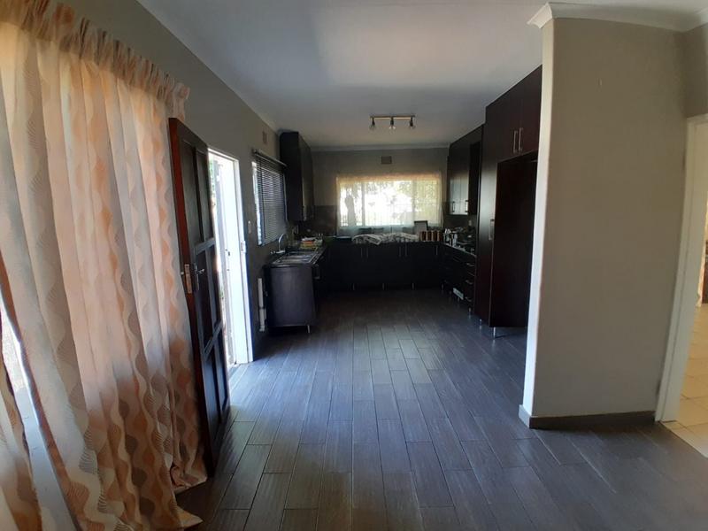 To Let 3 Bedroom Property for Rent in Lambton Gauteng