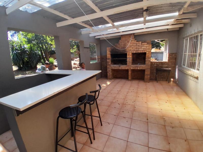 To Let 3 Bedroom Property for Rent in Lambton Gauteng