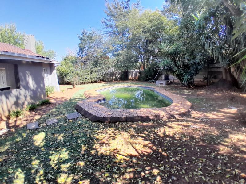 To Let 3 Bedroom Property for Rent in Lambton Gauteng