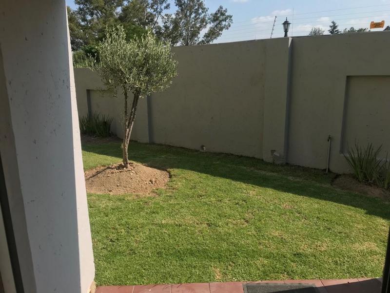 To Let 3 Bedroom Property for Rent in Ferndale Gauteng