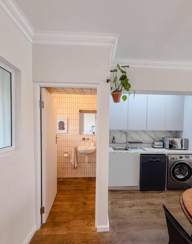 To Let 1 Bedroom Property for Rent in Parkmore Gauteng