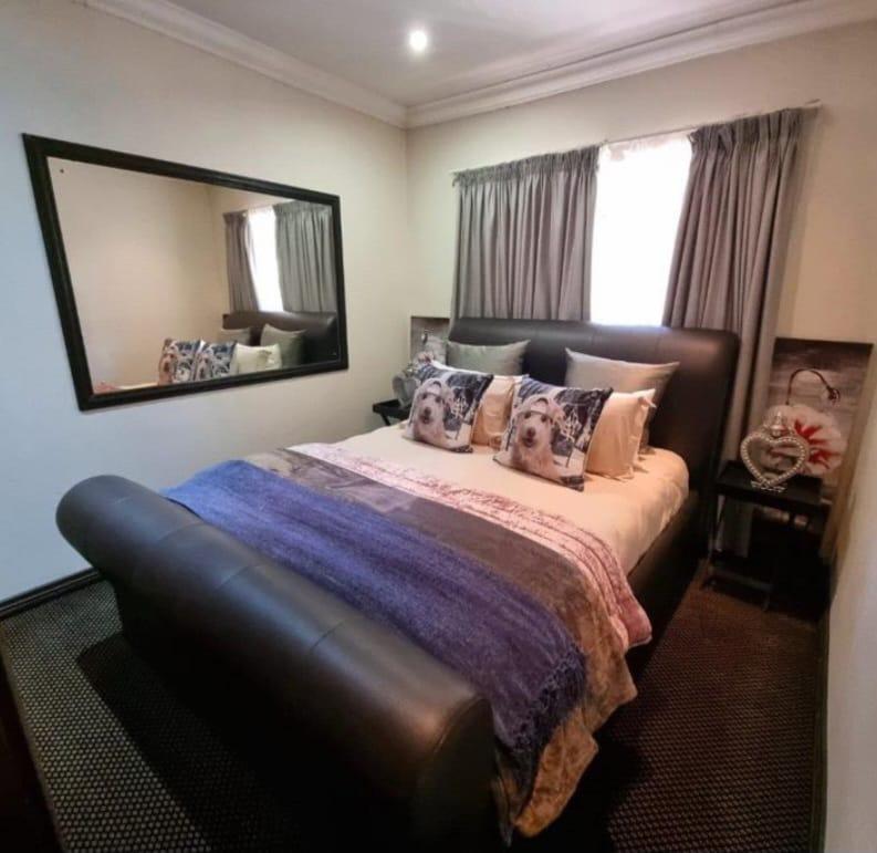 3 Bedroom Property for Sale in Alberante Gauteng