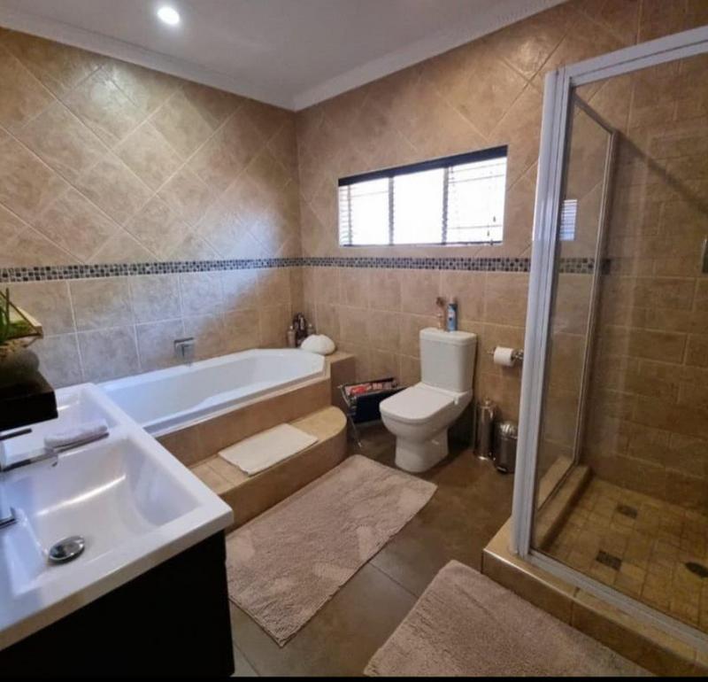 3 Bedroom Property for Sale in Alberante Gauteng