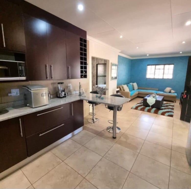 3 Bedroom Property for Sale in Alberante Gauteng