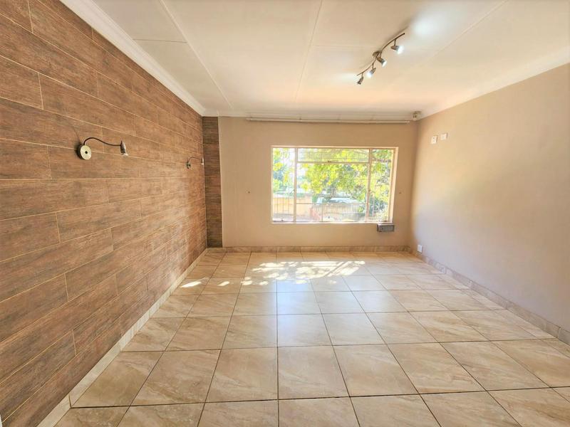 4 Bedroom Property for Sale in Waterkloof Glen Gauteng