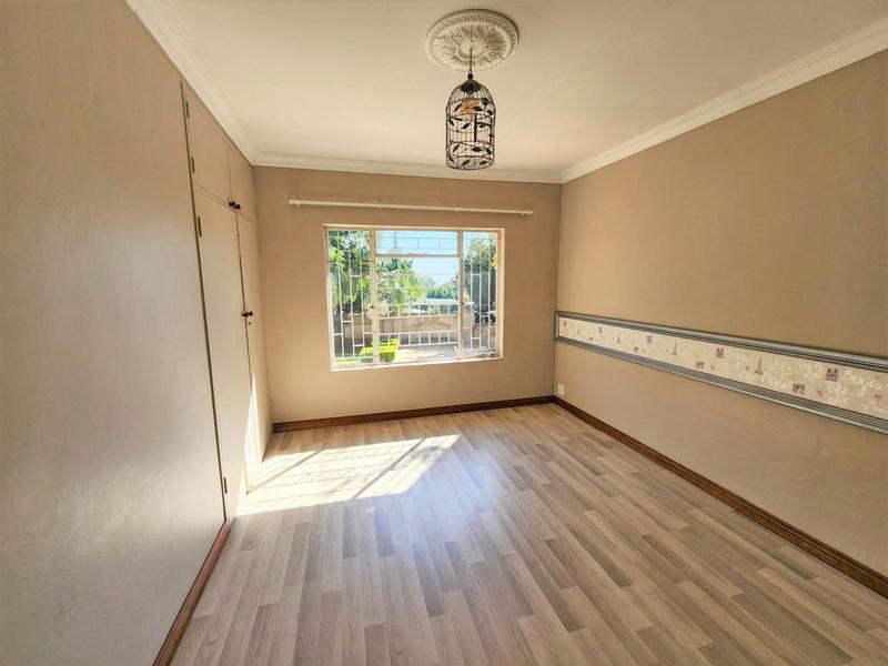 4 Bedroom Property for Sale in Waterkloof Glen Gauteng