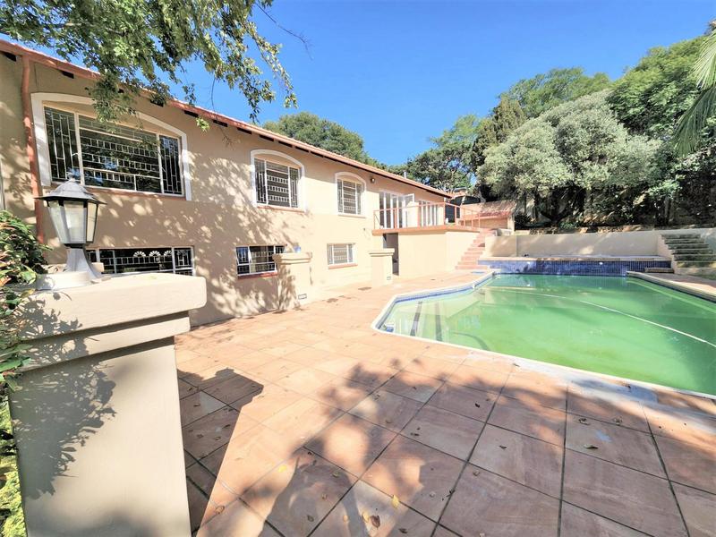 4 Bedroom Property for Sale in Waterkloof Glen Gauteng