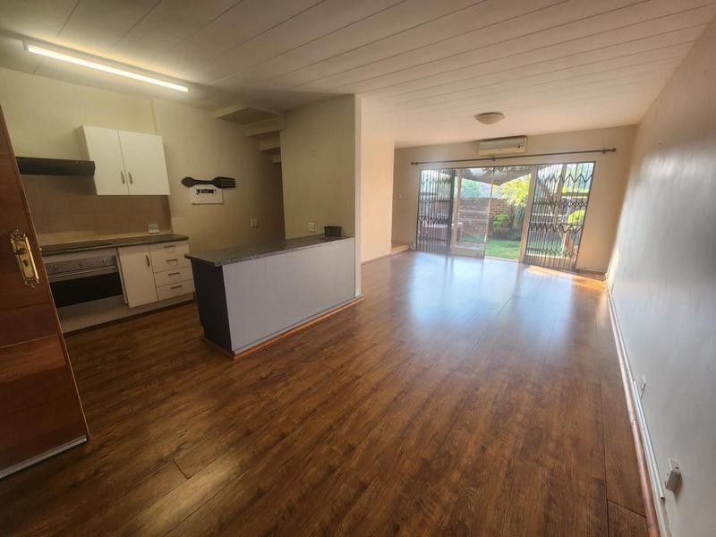 2 Bedroom Property for Sale in Pierre Van Ryneveld Gauteng