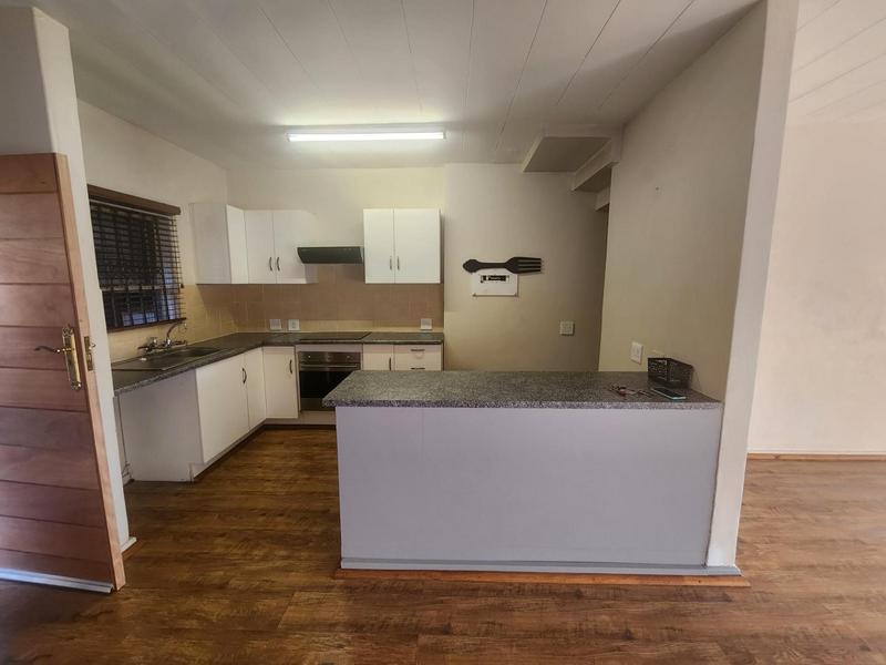 2 Bedroom Property for Sale in Pierre Van Ryneveld Gauteng