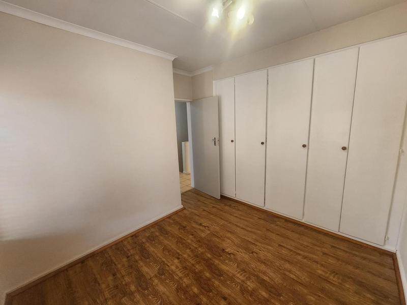 2 Bedroom Property for Sale in Pierre Van Ryneveld Gauteng