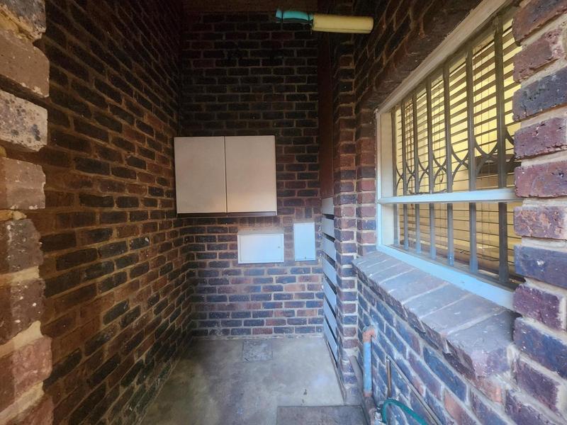 2 Bedroom Property for Sale in Pierre Van Ryneveld Gauteng
