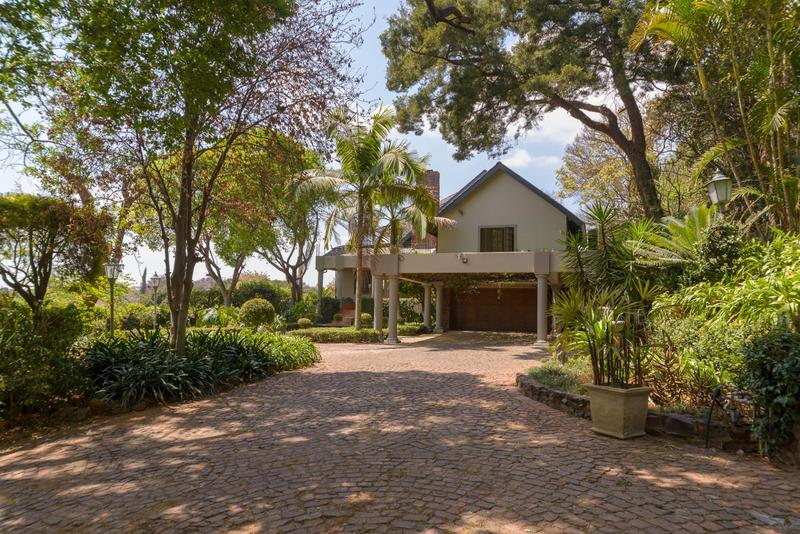 5 Bedroom Property for Sale in Waterkloof Ridge Gauteng