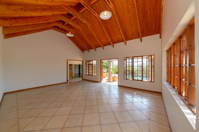 5 Bedroom Property for Sale in Waterkloof Ridge Gauteng