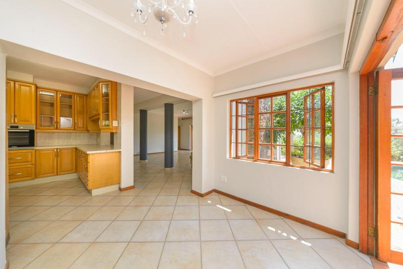 5 Bedroom Property for Sale in Waterkloof Ridge Gauteng