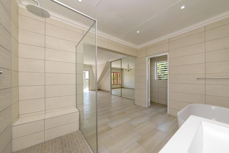 5 Bedroom Property for Sale in Waterkloof Ridge Gauteng