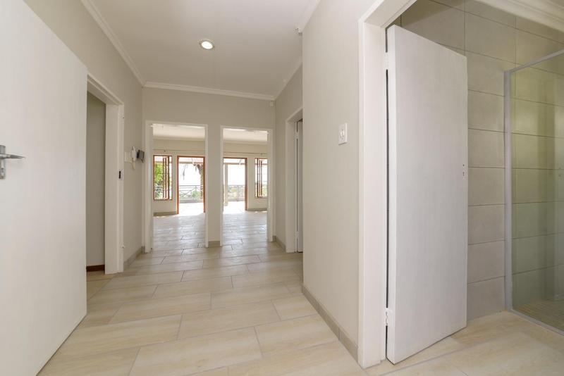 5 Bedroom Property for Sale in Waterkloof Ridge Gauteng