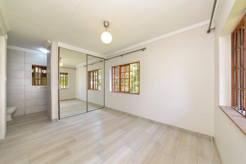 5 Bedroom Property for Sale in Waterkloof Ridge Gauteng