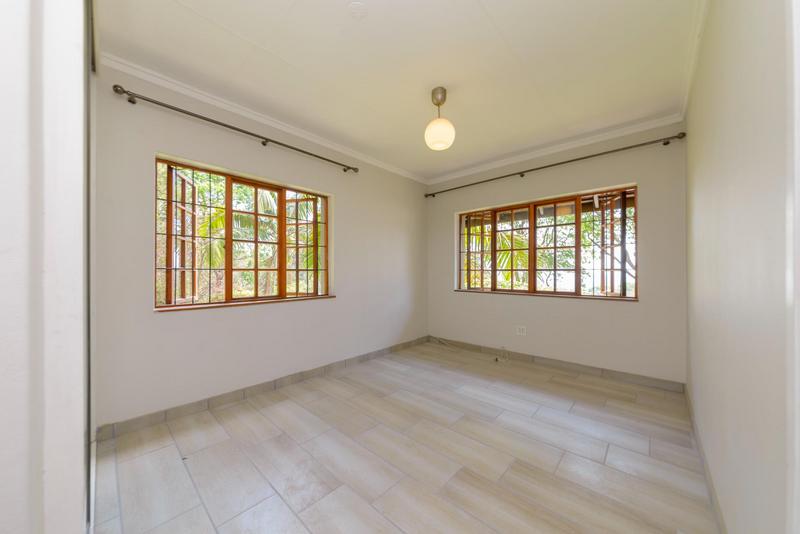 5 Bedroom Property for Sale in Waterkloof Ridge Gauteng