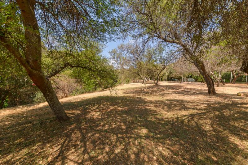 5 Bedroom Property for Sale in Waterkloof Ridge Gauteng