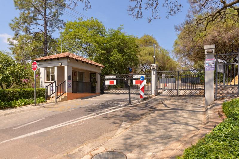 5 Bedroom Property for Sale in Waterkloof Ridge Gauteng