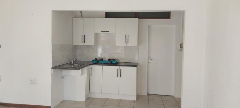 1 Bedroom Property for Sale in Edenvale Gauteng