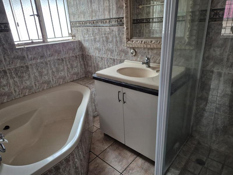 3 Bedroom Property for Sale in Ravensklip Gauteng