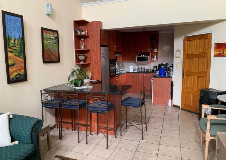 To Let 2 Bedroom Property for Rent in Glen Marais Gauteng