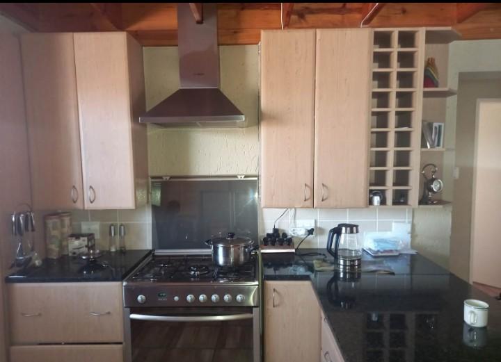 To Let 4 Bedroom Property for Rent in Buccleuch Gauteng