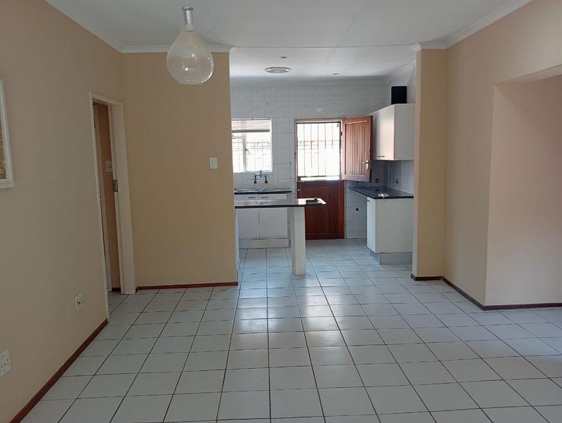 To Let 1 Bedroom Property for Rent in Noordwyk Gauteng