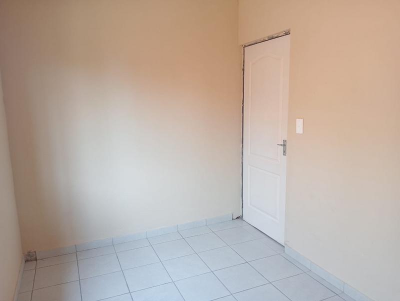 To Let 1 Bedroom Property for Rent in Noordwyk Gauteng