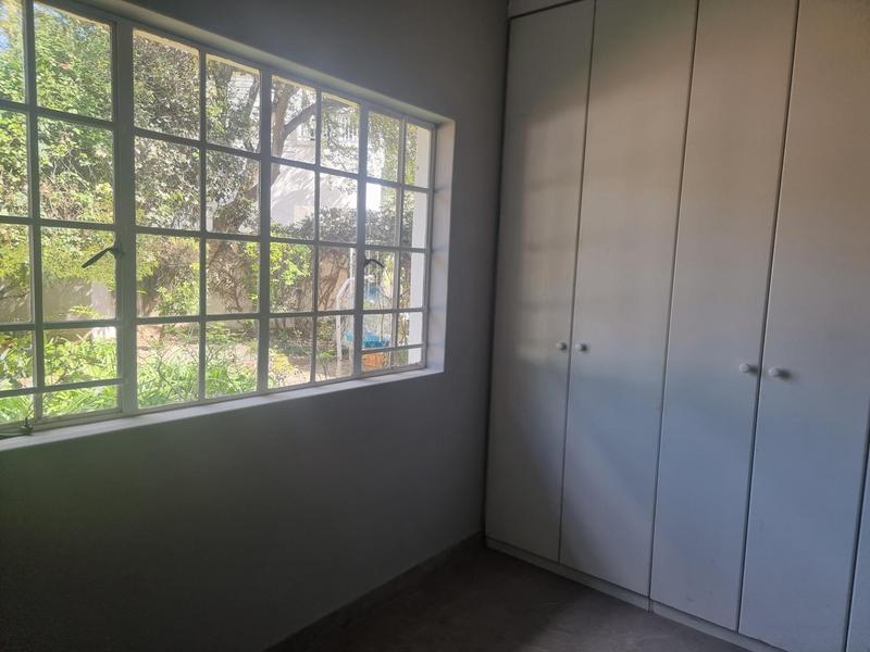 5 Bedroom Property for Sale in Atholl Gauteng