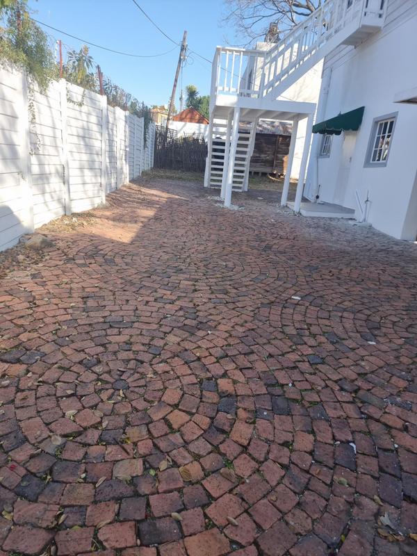 5 Bedroom Property for Sale in Atholl Gauteng