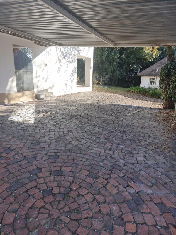 5 Bedroom Property for Sale in Atholl Gauteng