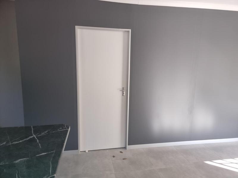 5 Bedroom Property for Sale in Atholl Gauteng